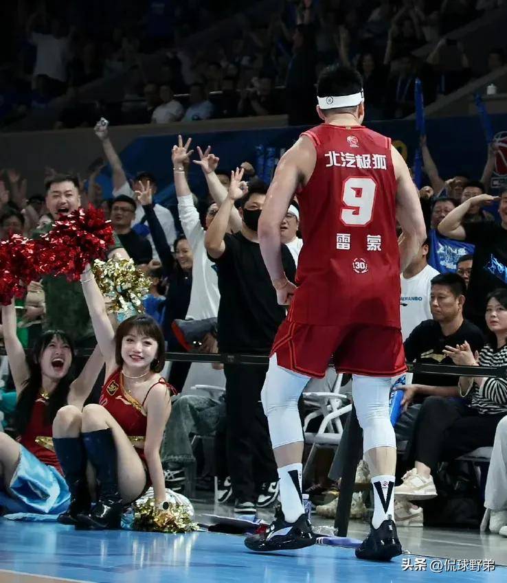北京男篮对阵大连队，全队备战意志坚定