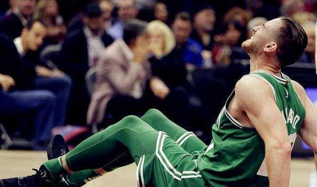 NBA-乔治训练受伤已接受左膝关节镜手术