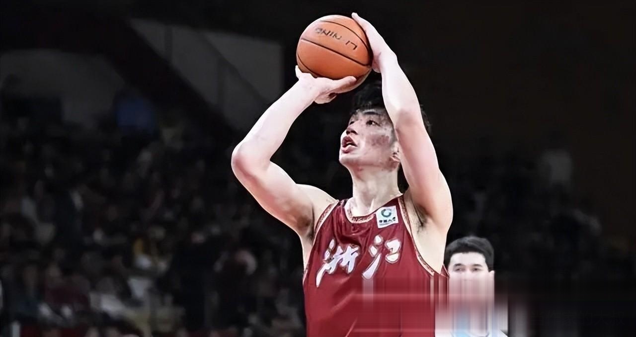 余嘉豪加盟西甲后续！签了三年，先租借西乙，打算长期培养？